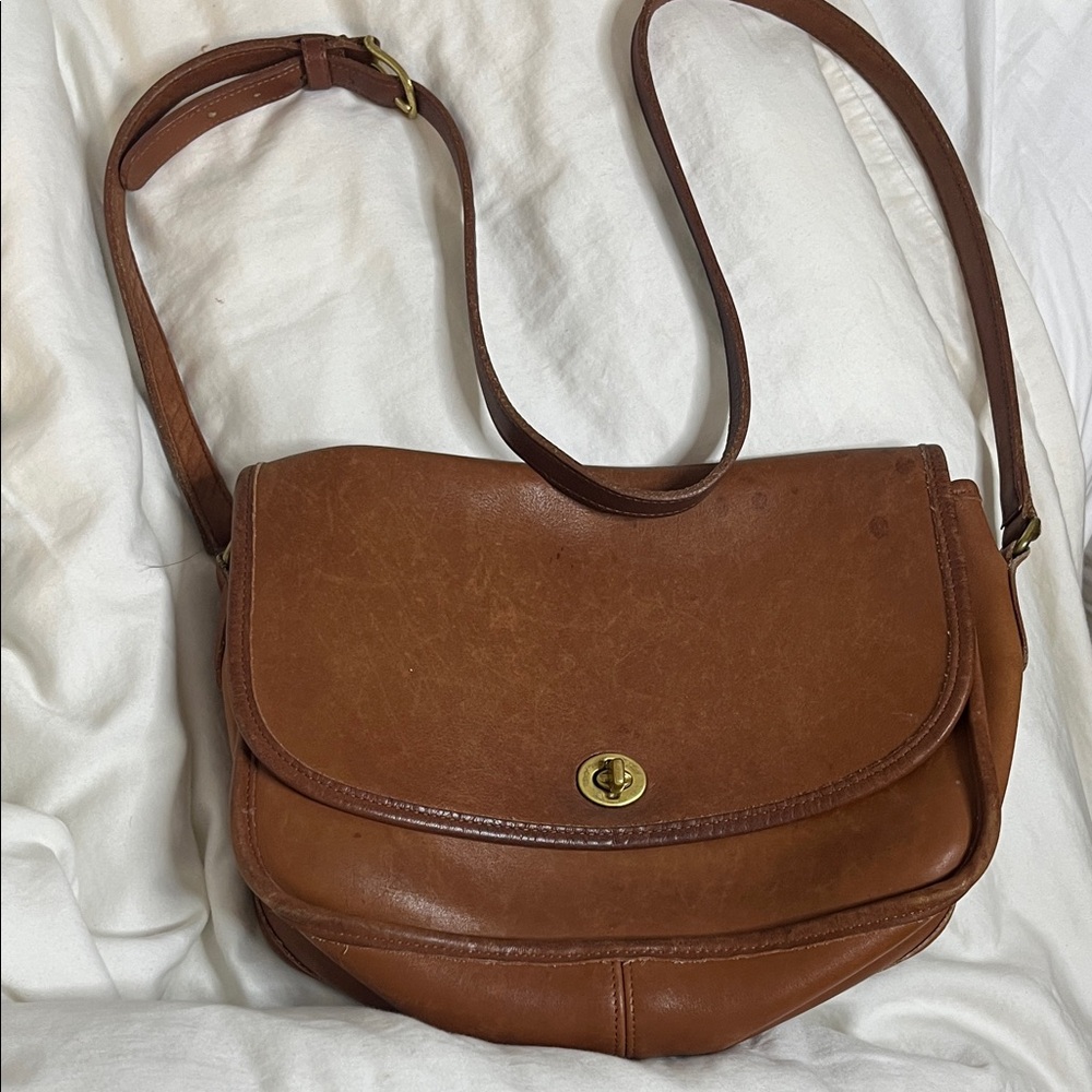 Vintage Coach  Brown Leather Shoulder Bag